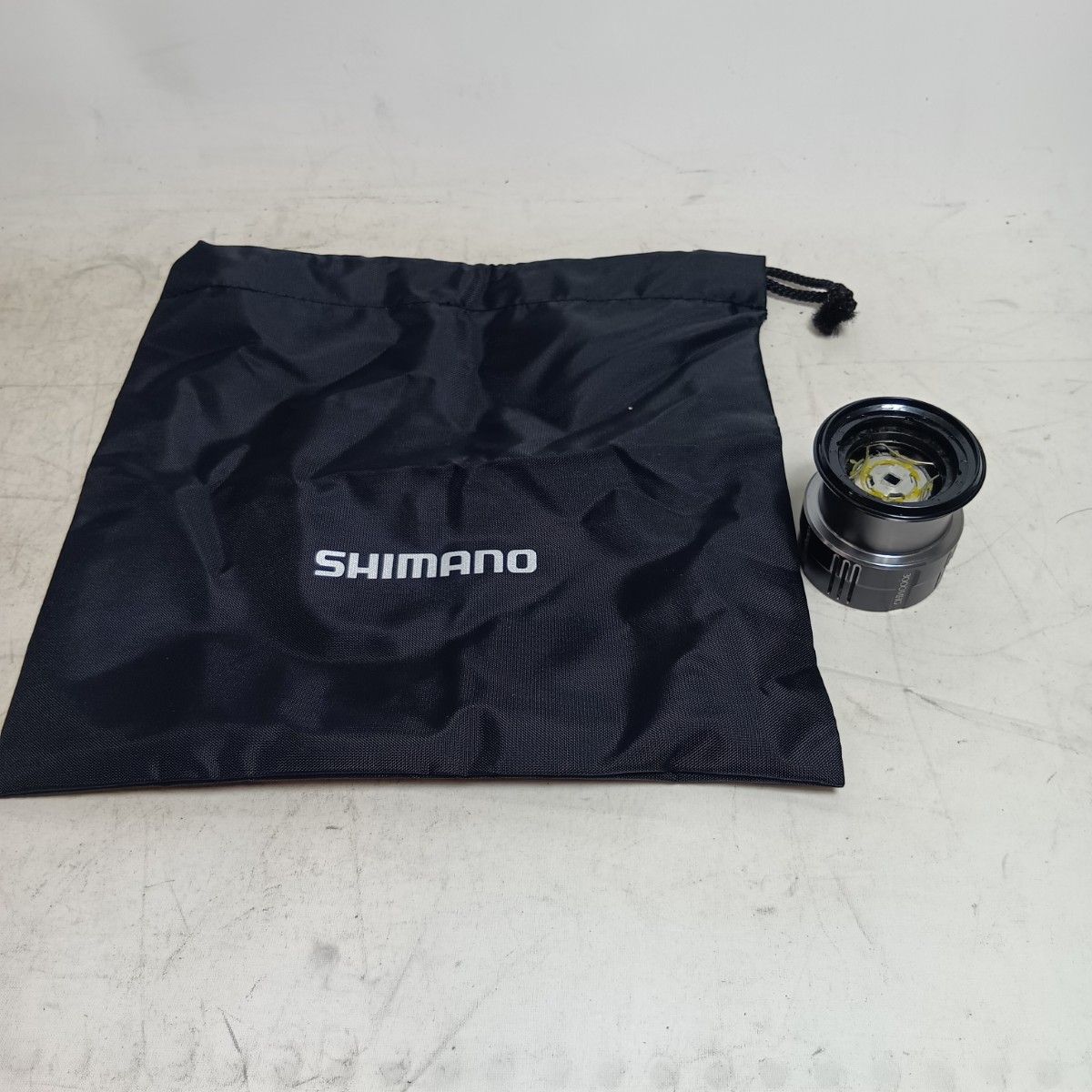 SHIMANO シマノ 03961 釣り用品 リール スピニングリール 19ヴァン