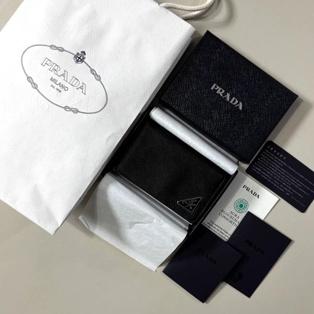 正規品/当日出荷 PRADA プラダ サフィアーノ カードウォレット