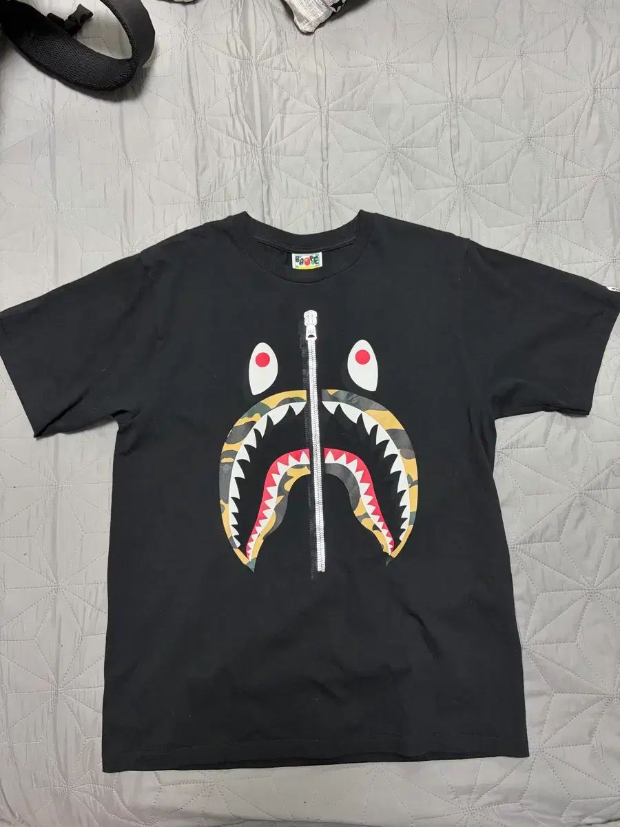 A BATHING APE アベイシングエイプ シャーク 半袖