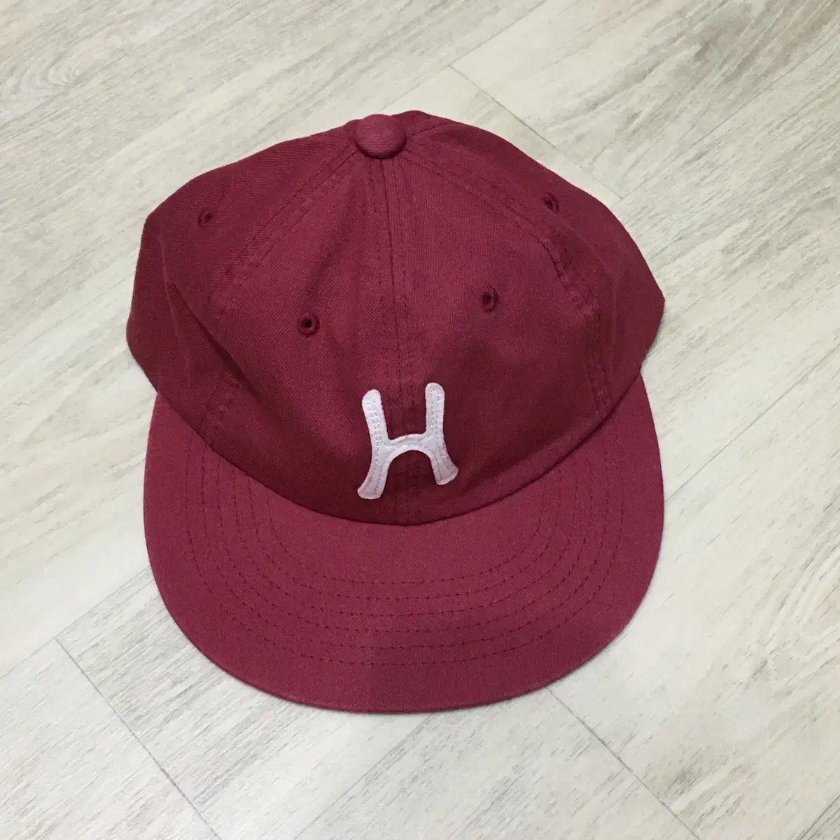 1回試着/公式ホームページ完売 HELLO SUNRISE H Logo 6Panel Cap Red