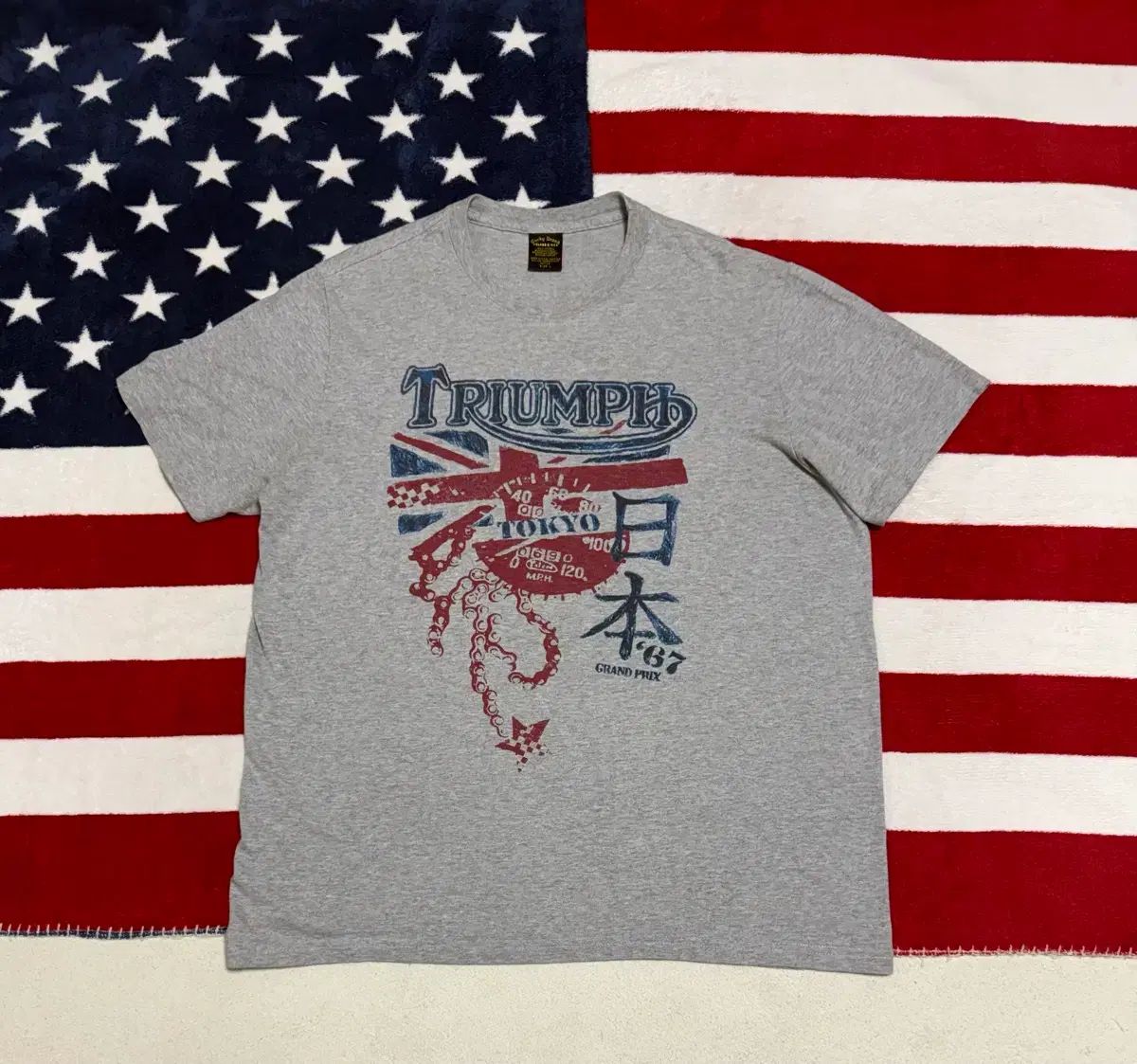Sacred Brand トライアンフ グラフィック ヴィンテージ Tシャツ L - XL