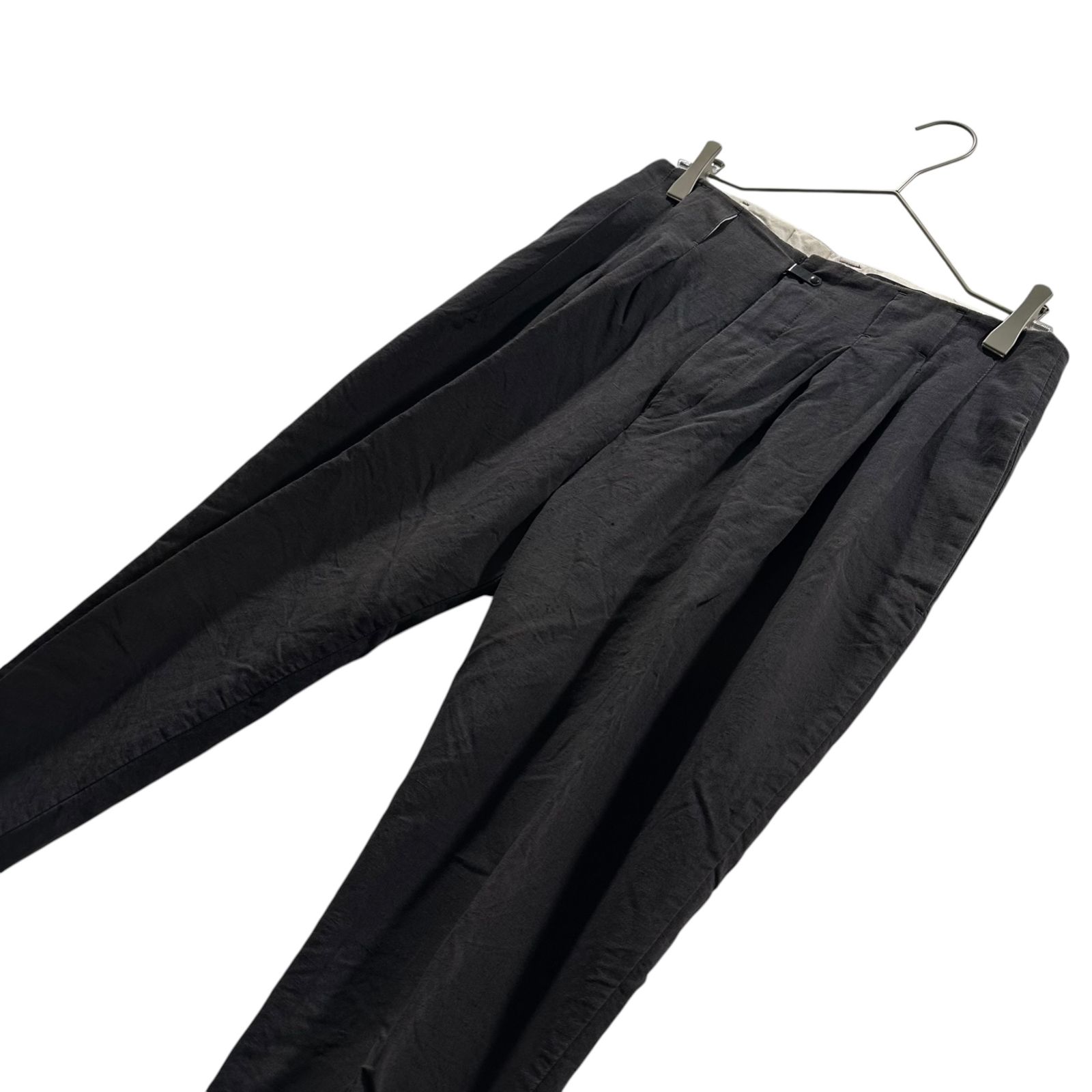 The Viridi-anne(ザヴィリディアン) Co/Li 2-Pleat Cropped Trousers