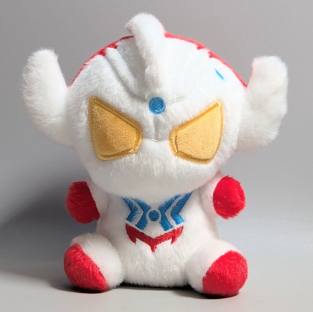 ベネリック M78ウルトラマンふわふわお座りぬいぐるみ ウルトラマンタイガ