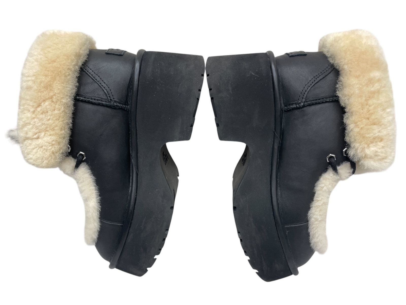 UGG（アグ） Esmee Leather Lace Up エスミー レザー レースアップ