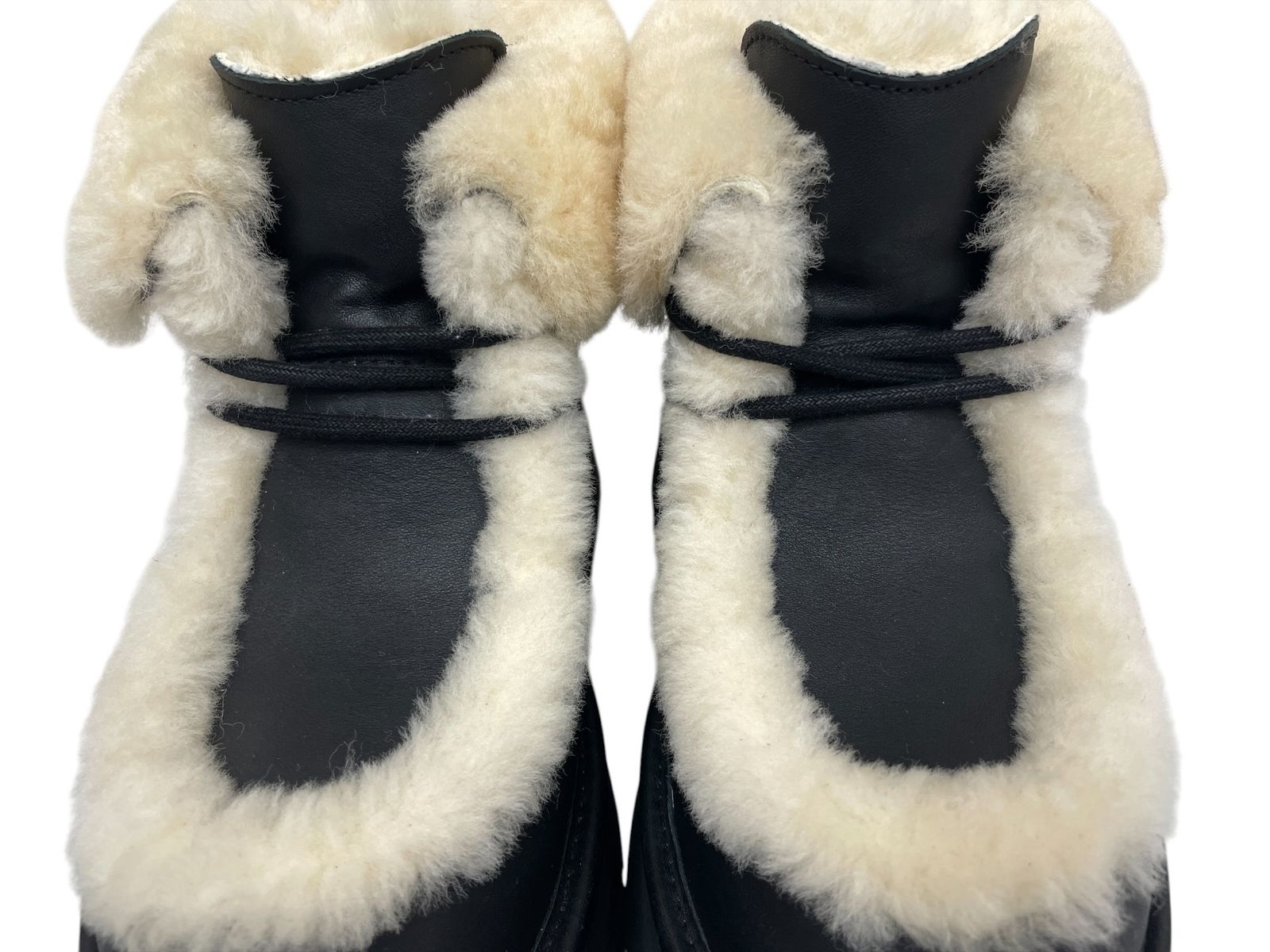 UGG（アグ） Esmee Leather Lace Up エスミー レザー レースアップ