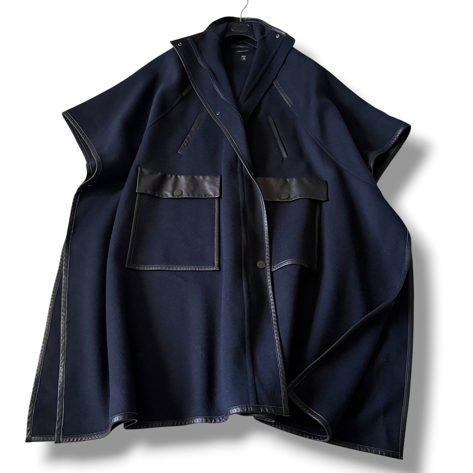 極美品 MaxMara クチートアマーノ 滝沢眞規子さん着用ポンチョコート 極美品 MaxMara クチートアマーノ 滝沢眞規子さん着用ポンチョコート