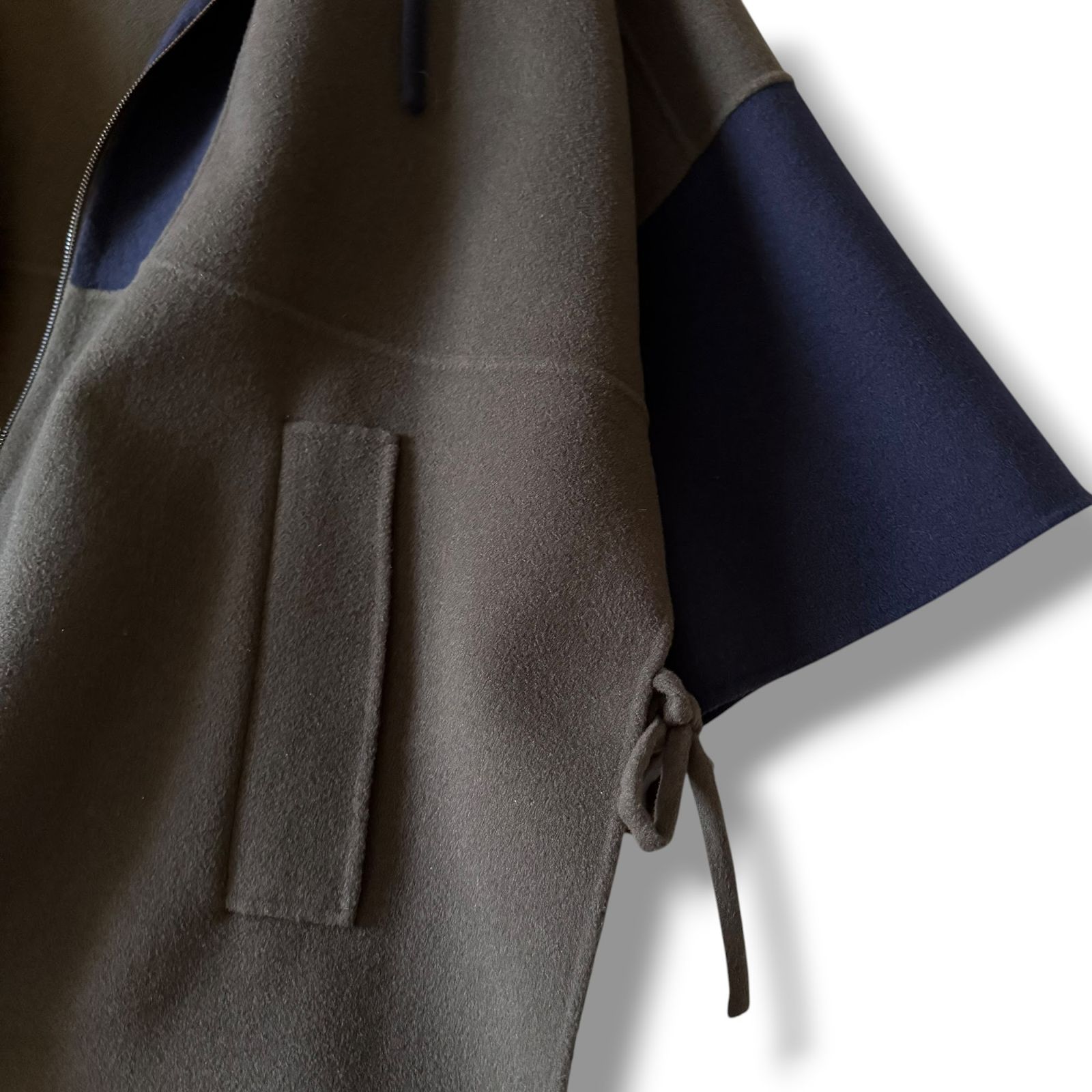 ‼️MaxMara‼️クチアートアマーノ極美品‼️お買い得大幅値下げ 極美品 22AW クチートアマーノ ゆったりケープ風フードコート MaxMara