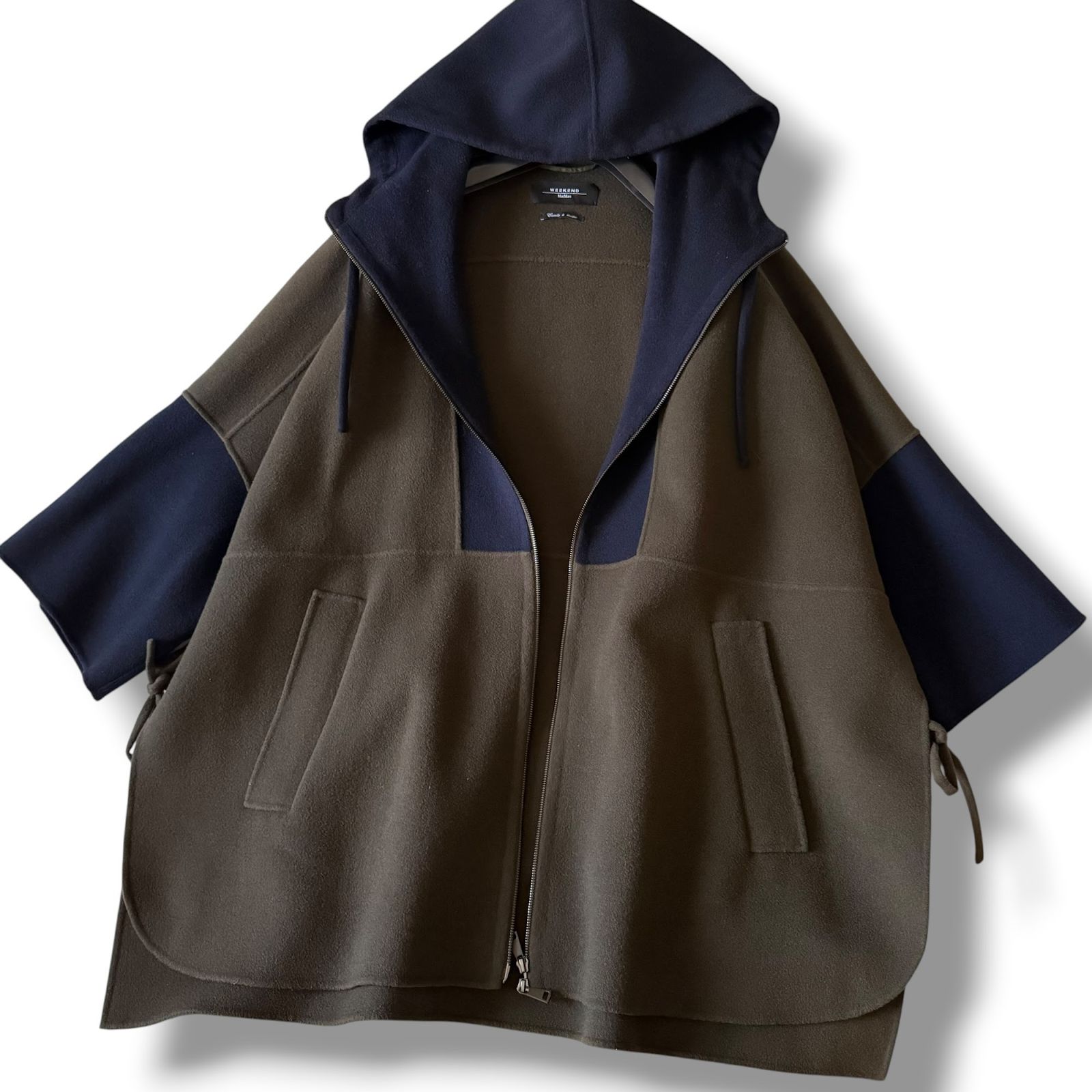 極美品 22AW クチートアマーノ ゆったりケープ風フードコート MaxMara