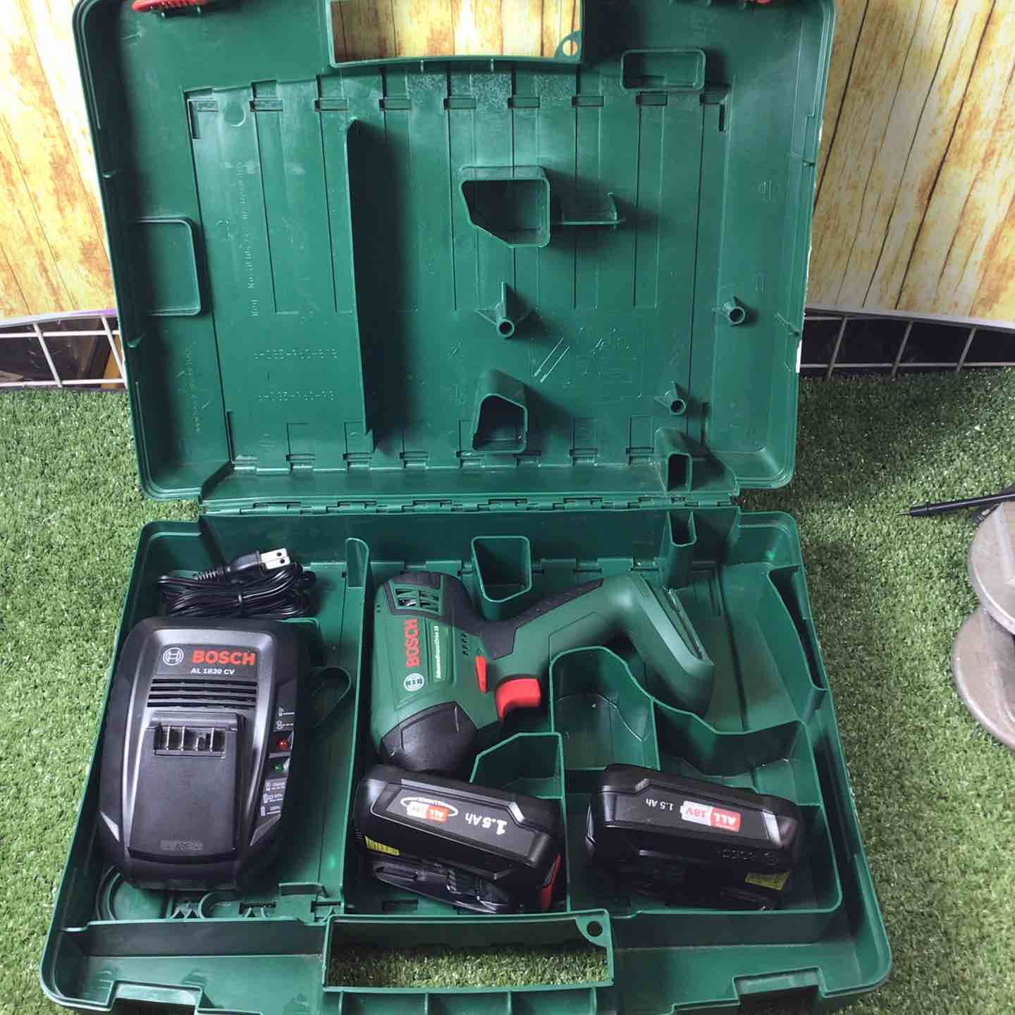 ◇BOSCH　コードレスインパクトドライバー　IPD218J【川崎店】