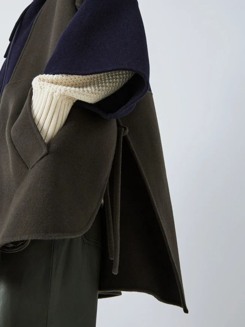 極美品 22AW クチートアマーノ ゆったりケープ風フードコート MaxMara
