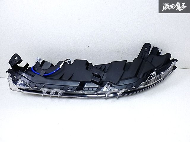点灯OK】三菱 純正 CV1W デリカD:5 D5 後期 LED ポジションランプ