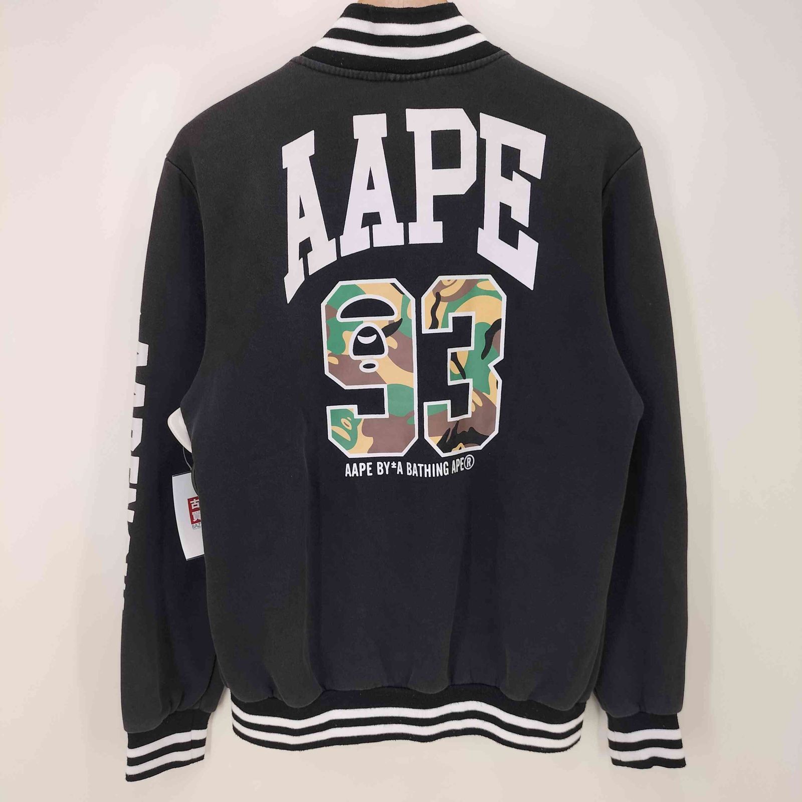 エーエイプバイアベイシングエイプ AAPE BY A BATHING APE ロゴ