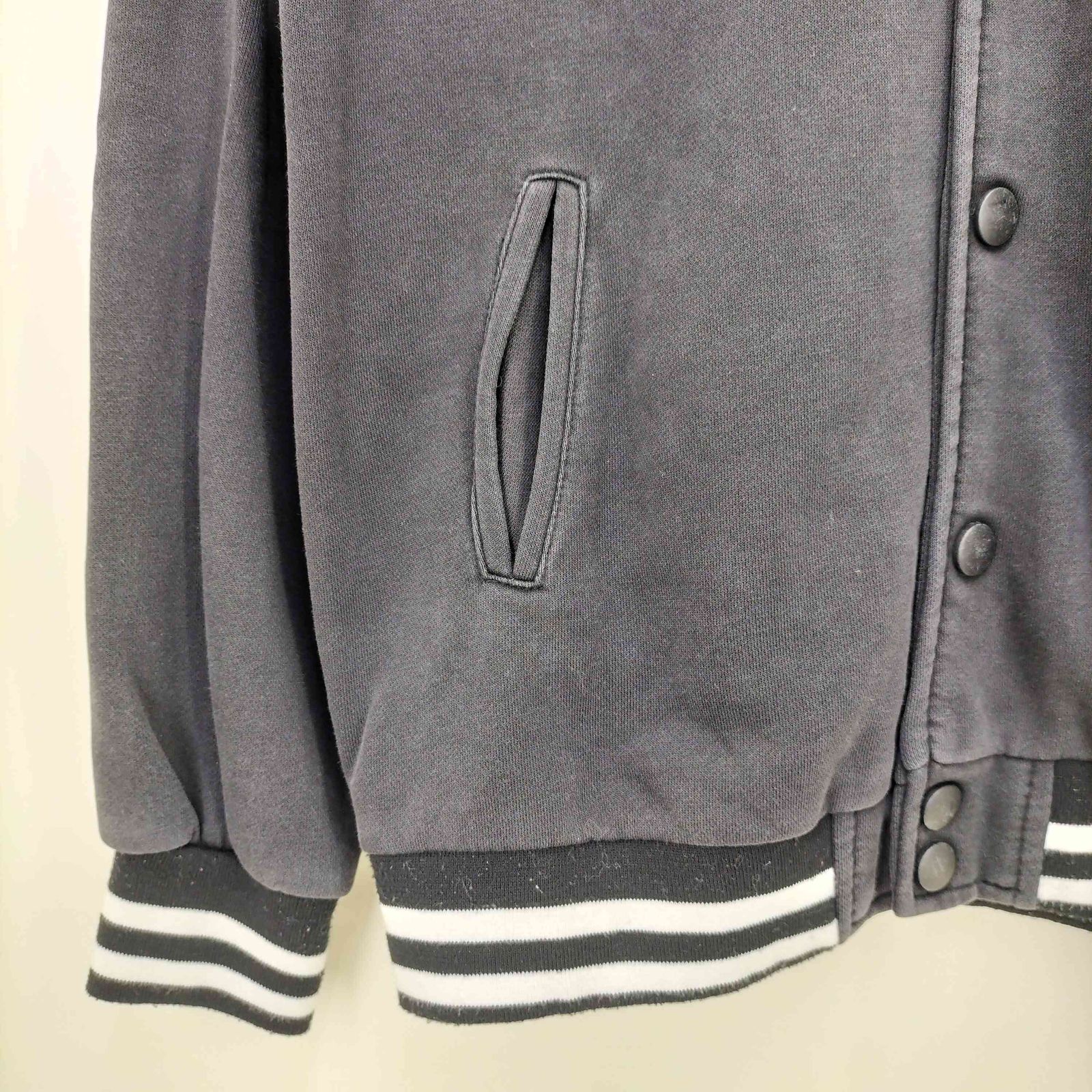 エーエイプバイアベイシングエイプ AAPE BY A BATHING APE ロゴ
