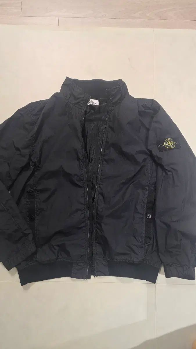 25ss STONE ISLAND ストーンアイランド ブラック xxl クリンクルレップス ウィンドブレーカー