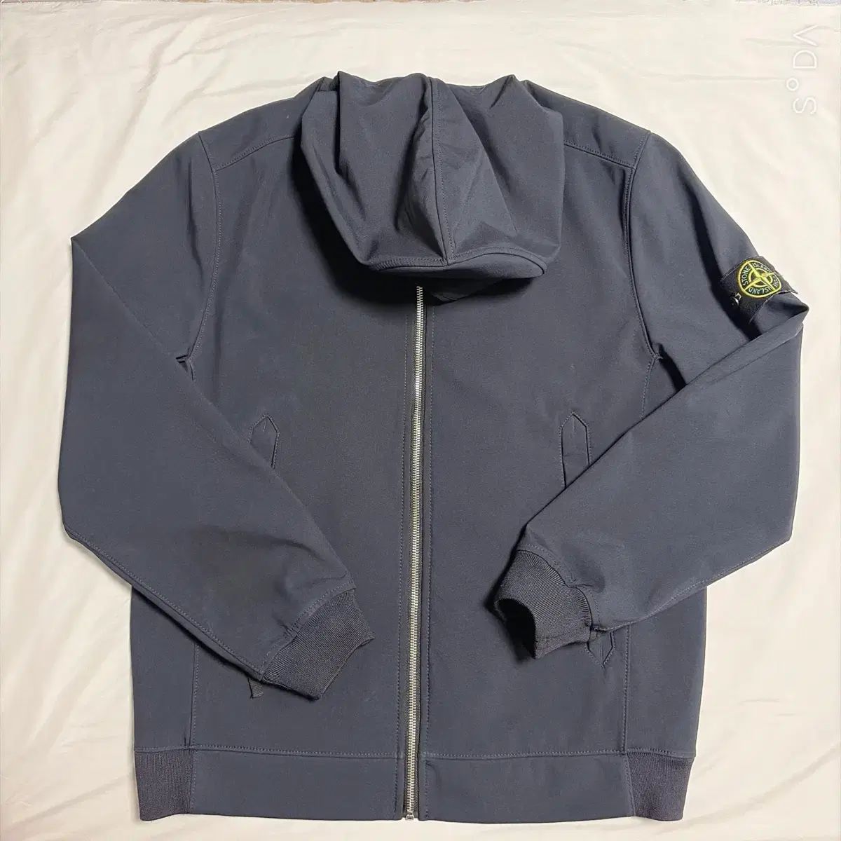 STONE ISLAND ストーンアイランド ライト ソフトシェル フード ジップアップ L