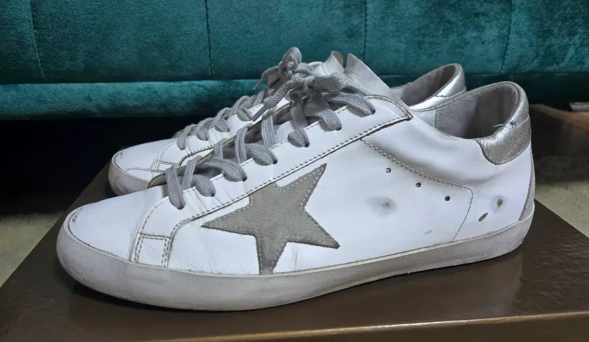 GOLDEN GOOSE ゴールデングース シルバー スター シルバータップ 42 サイズ