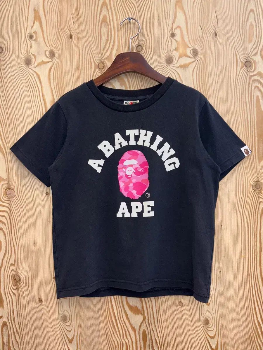 アベイシングエイプ カモフラージュ カレッジ Tシャツ