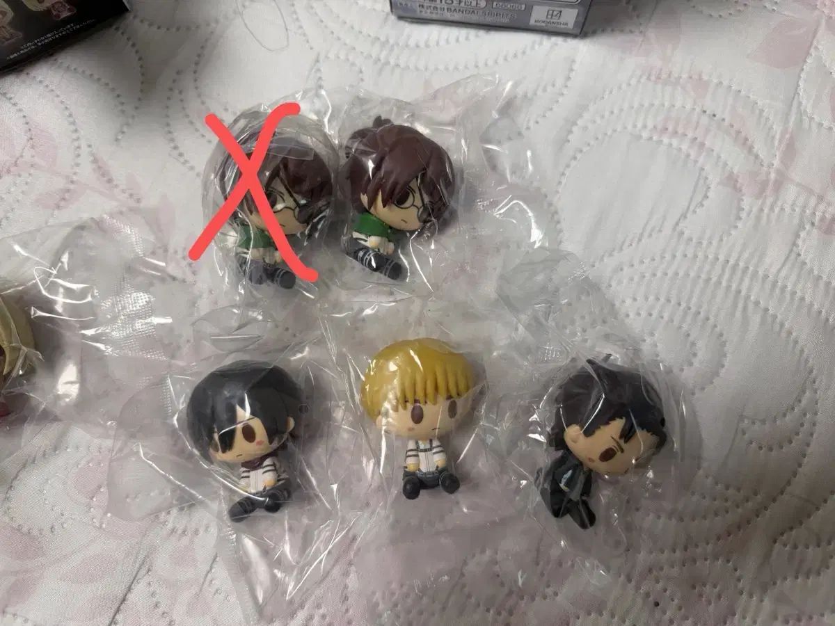 進撃の巨人 一番くじ ちょこのっこ エレン ミカサ アルミン・アルレルト(アルミン) ハンジ まとめ 出品