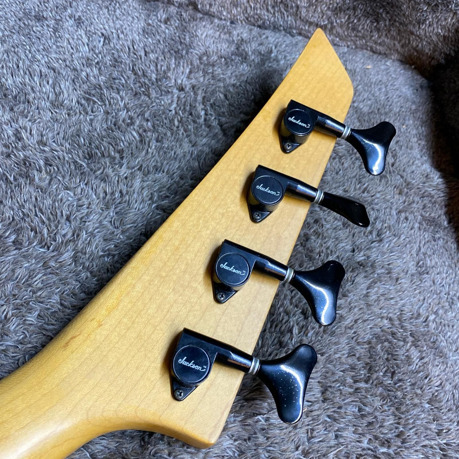 尾張小牧店】【楽器】 中古 Charvel | シャーベル ベース MODEL-1B