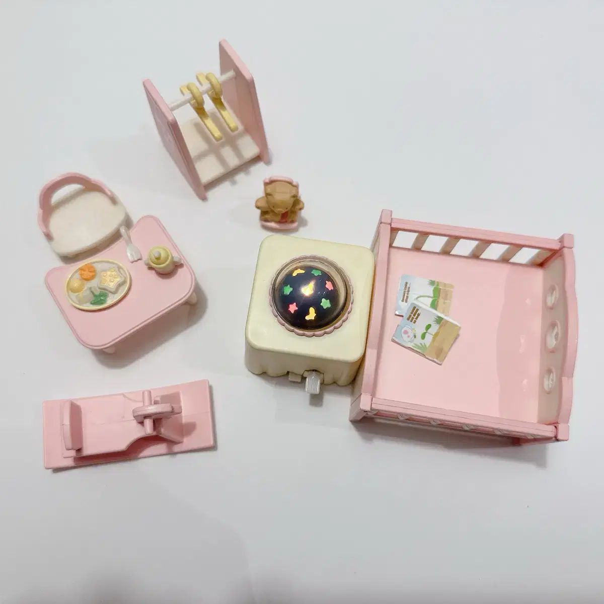 シルバニアファミリー 赤ちゃん部屋 セット (ピンク) オールド 廃盤 12,794円
