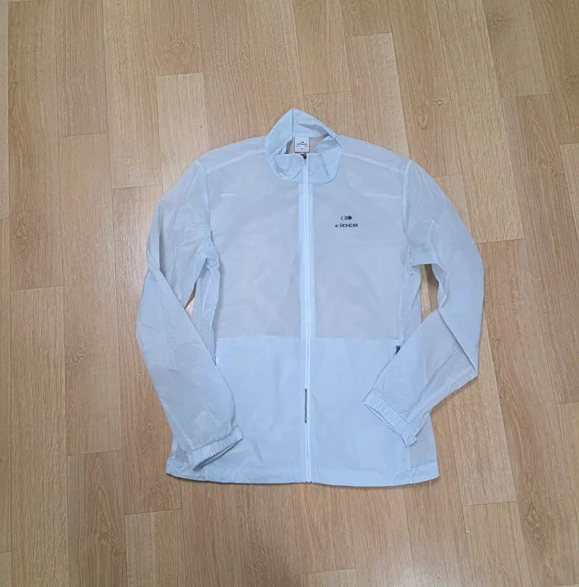 (送料込み)EIDER ウィンドブレーカー ラム 95