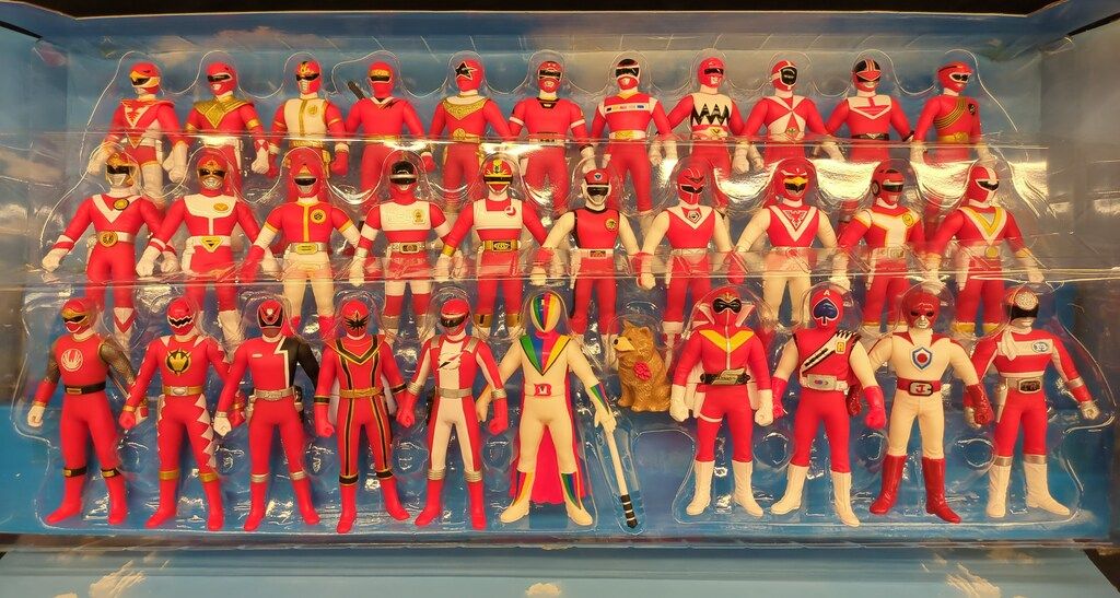 フィギュア バンダイ スーパー戦隊シリーズ 30戦隊レッドヒーロー大集合