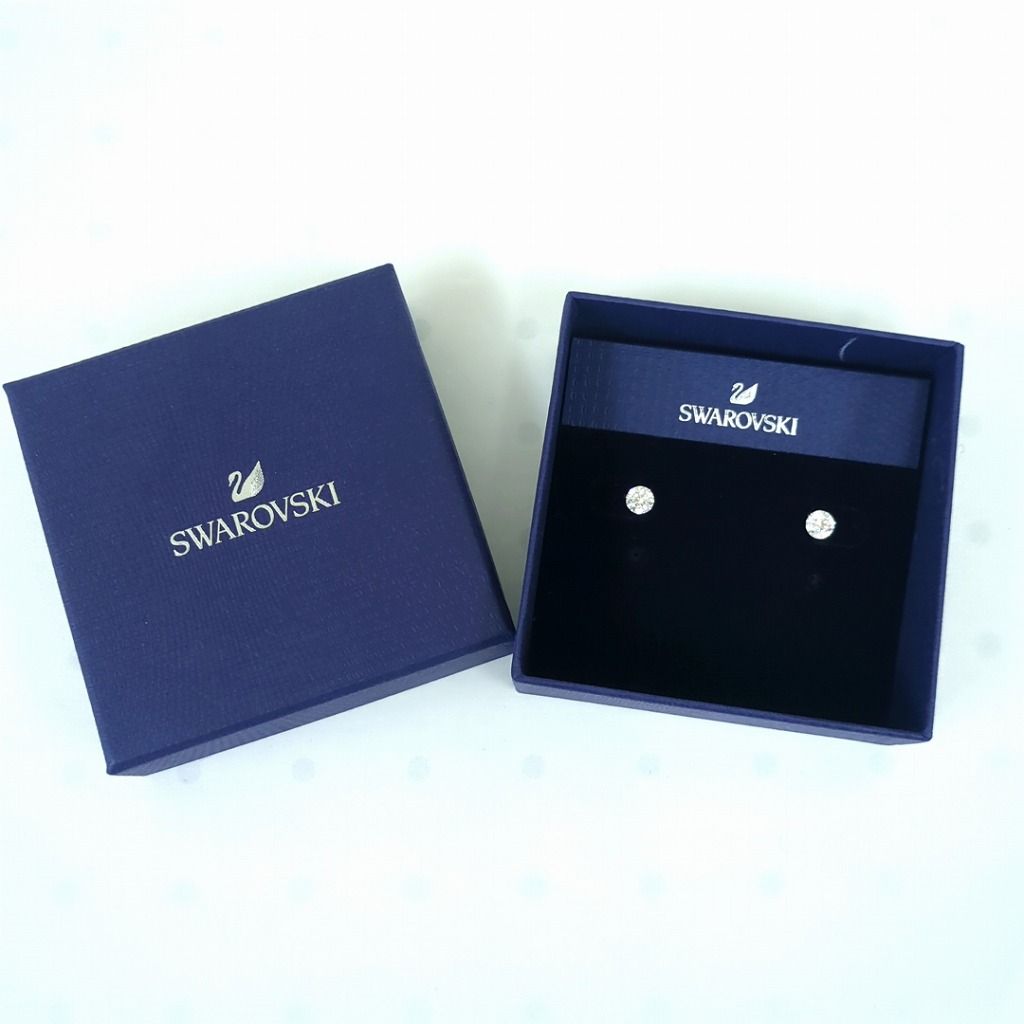 SWAROVSKI スワロフスキー 一粒クリスタル　ピアス