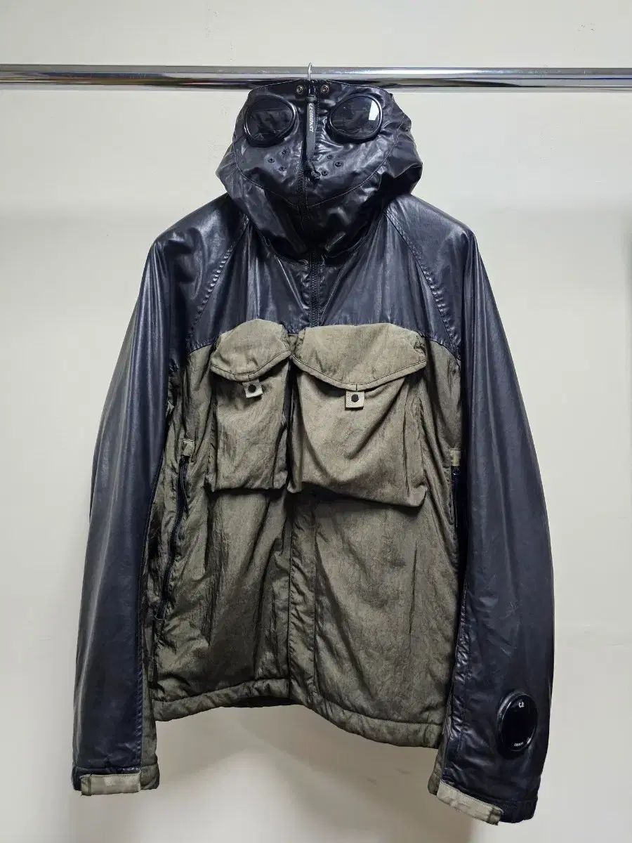 C Pカンパニー QUARTZ LA MILLE EXPLORER JACKET 102,552円