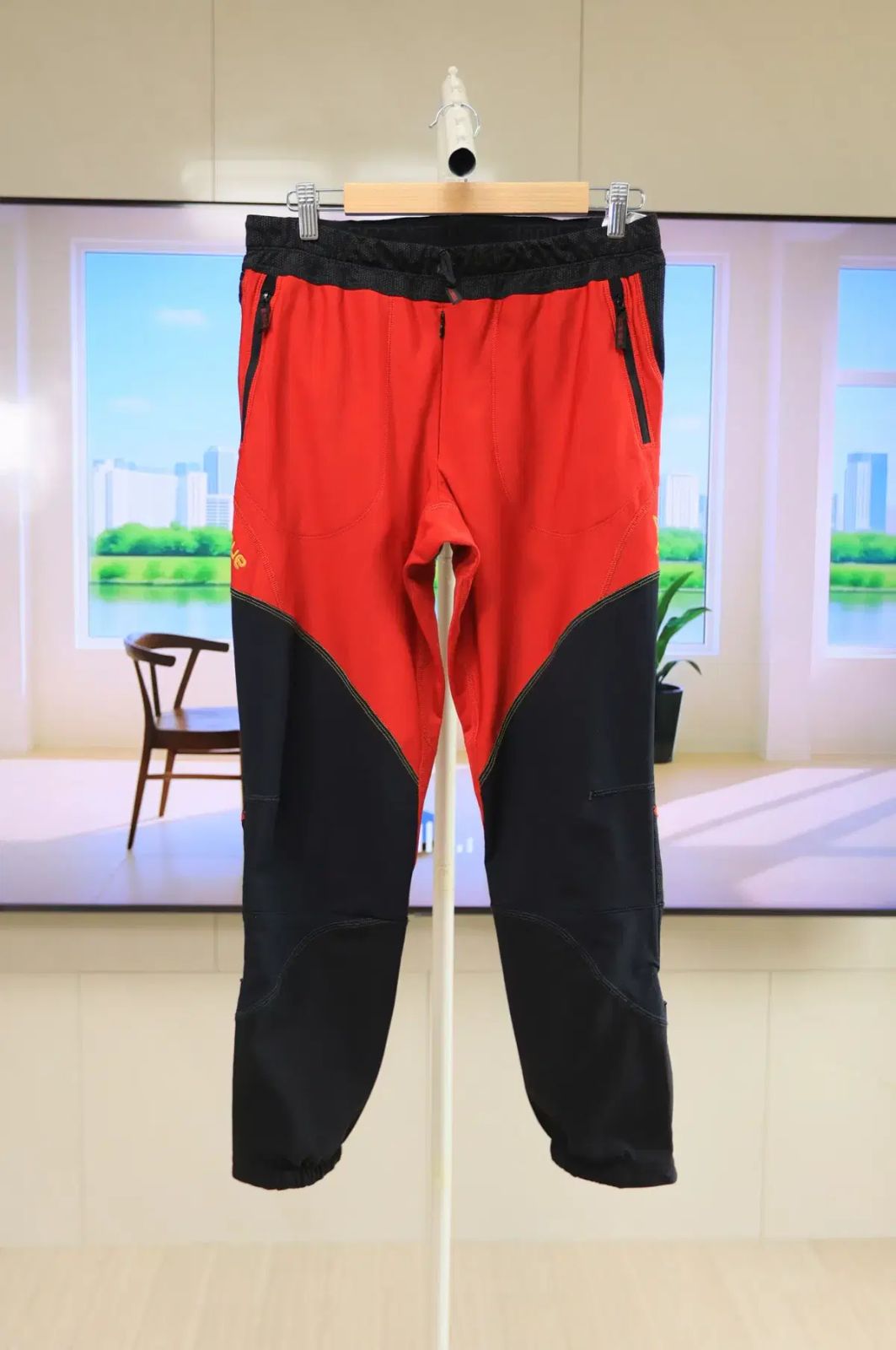 レッド POINT MONTURA モンチュラ テック パンツ L