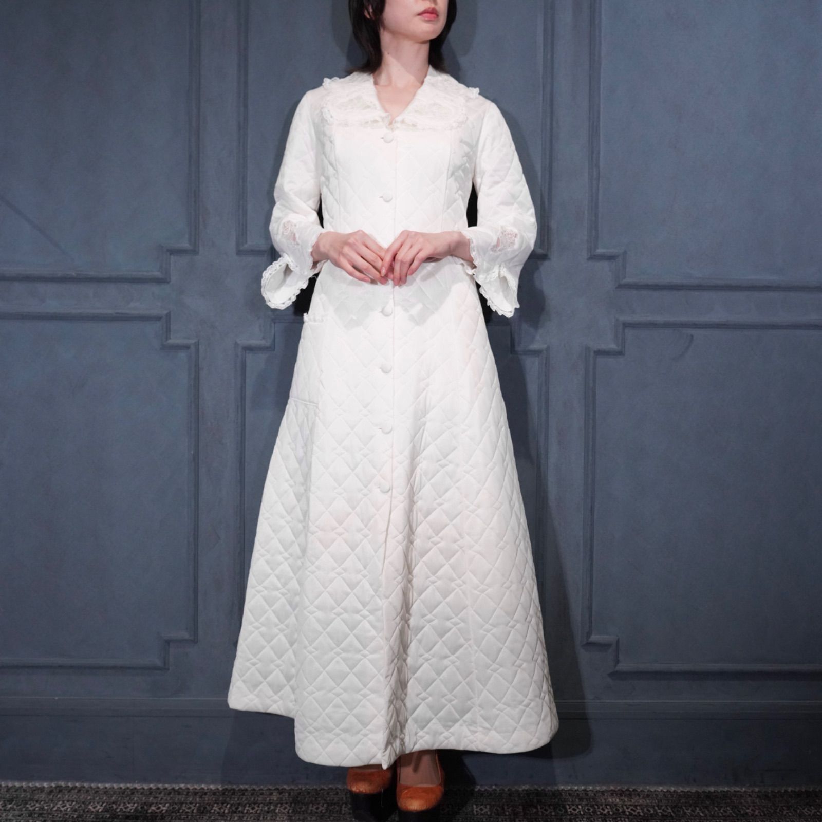 60’s〜70’s EU VINTAGE LACE DESIGN NIGHTY DRESS QUILTING COAT/60年代〜70年代ヨーロッパ古着レースデザインナイティドレスキルティングコート 23,929円