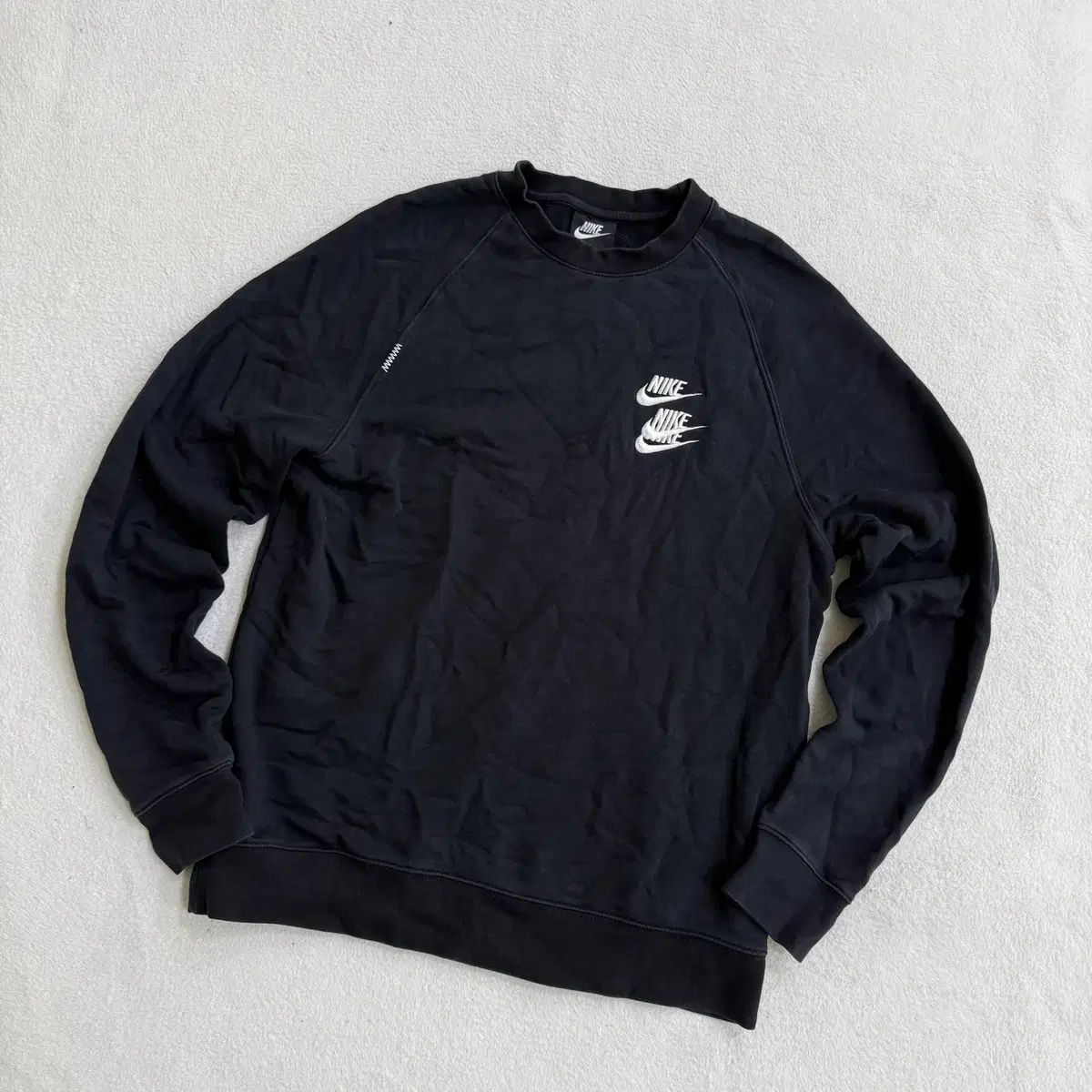 L NIKE ワールドツアー トリプル スウッシュ スウェット 0506T