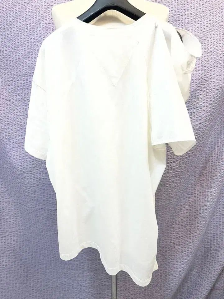 システム The HANDSOME アシンメトリー オフホワイト 半袖Tシャツ 新品