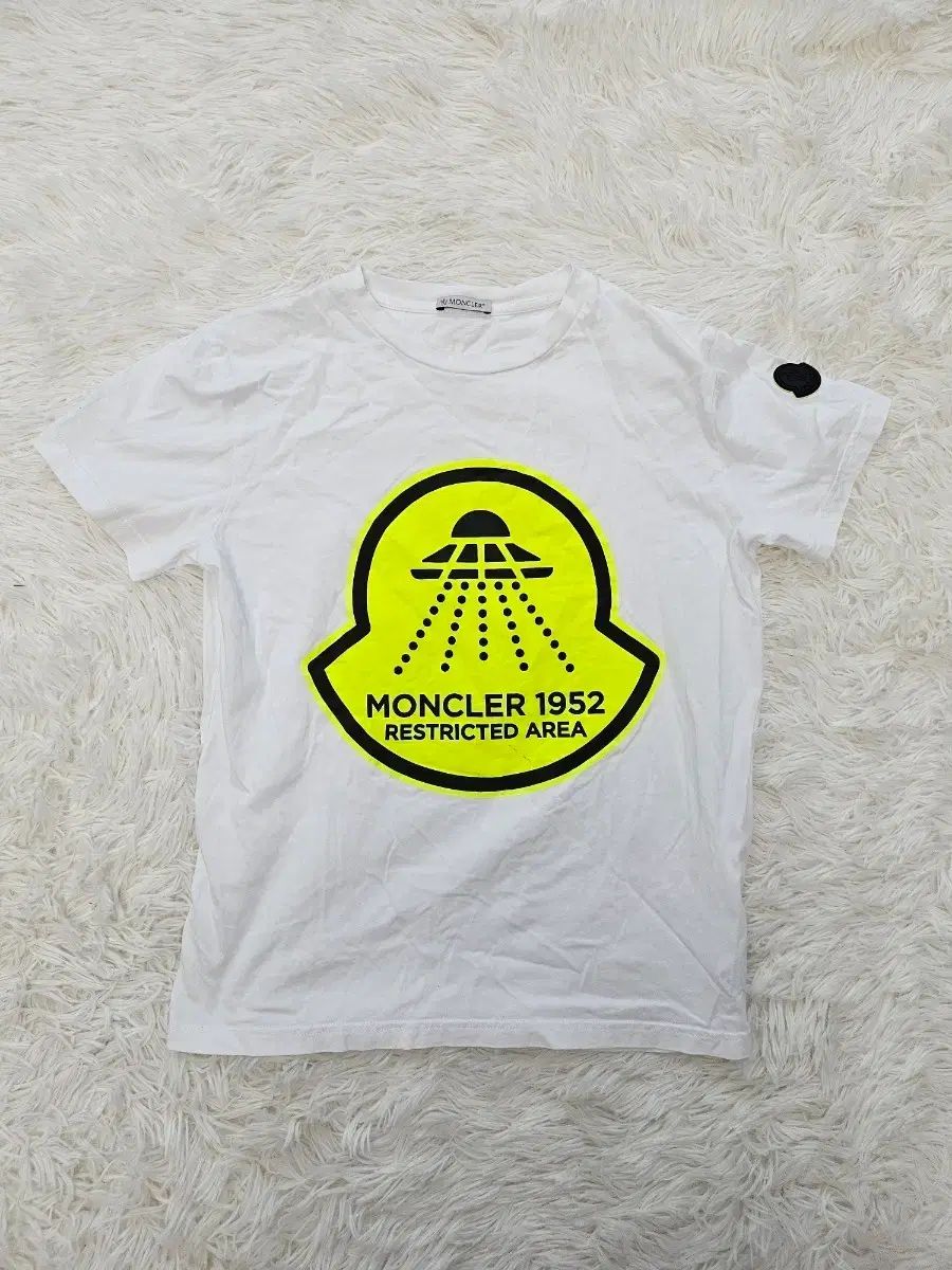 モンクレール 1952 白 半袖Tシャツ キッズ 14A