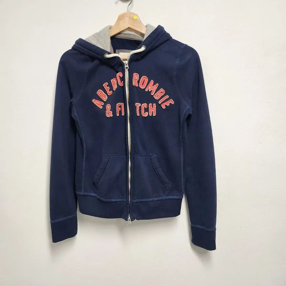M アバクロンビー レディース ネイビー 起毛 フードジップアップ