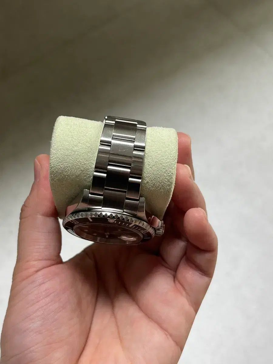 ROLEX ロレックス サブマリーナー 旧モデル 旧モデル ブラック デイト 16610 イングレイビング ROLEX ロレックス サブマリーナー 旧モデル 旧モデル ブラック デイト 16610 イングレイビング