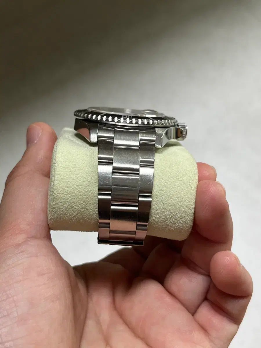 ROLEX ロレックス サブマリーナー 旧モデル 旧モデル ブラック デイト 16610 イングレイビング ROLEX ロレックス サブマリーナー 旧モデル 旧モデル ブラック デイト 16610 イングレイビング