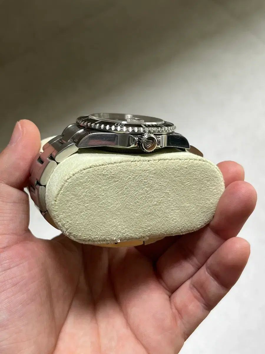 ROLEX ロレックス サブマリーナー 旧モデル 旧モデル ブラック デイト 16610 イングレイビング ROLEX ロレックス サブマリーナー 旧モデル 旧モデル ブラック デイト 16610 イングレイビング