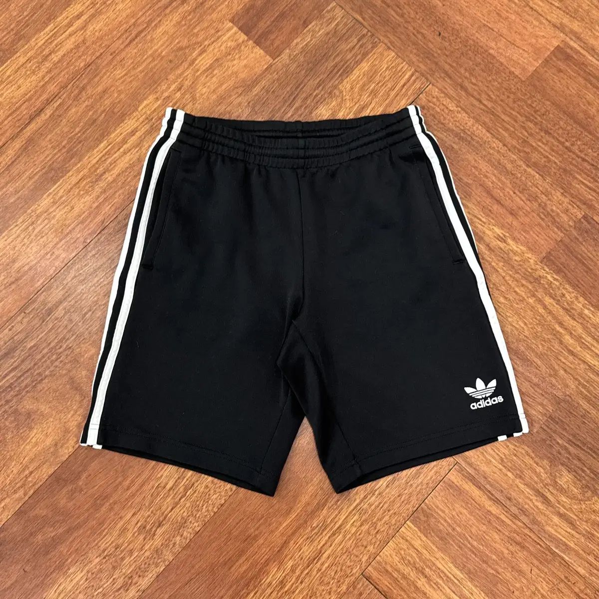 90 アディダス Superstar ショーツ ハーフパンツ ブラック パンツ