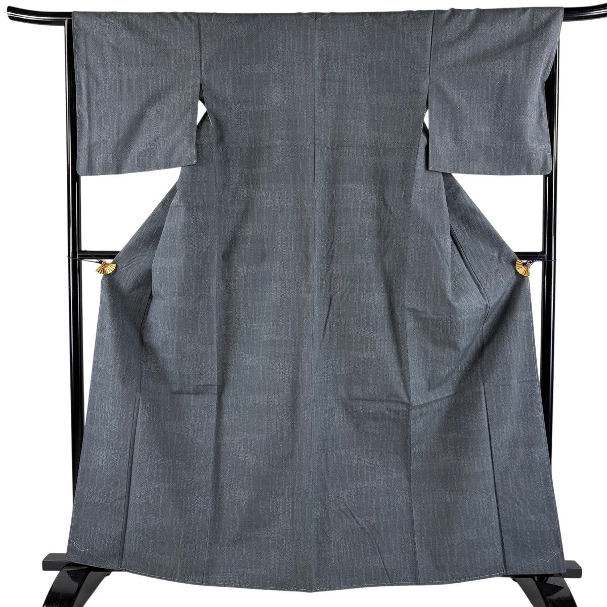 紬 身丈162.5cm 裄丈66cm M 袷 証紙 縞 幾何学模様 灰色 正絹 秀品 【中古】