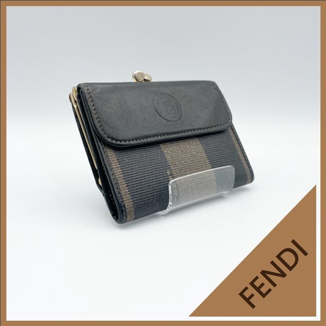 FENDI（フェンディ） 二つ折り財布 がま口 小銭入れあり ペカン柄