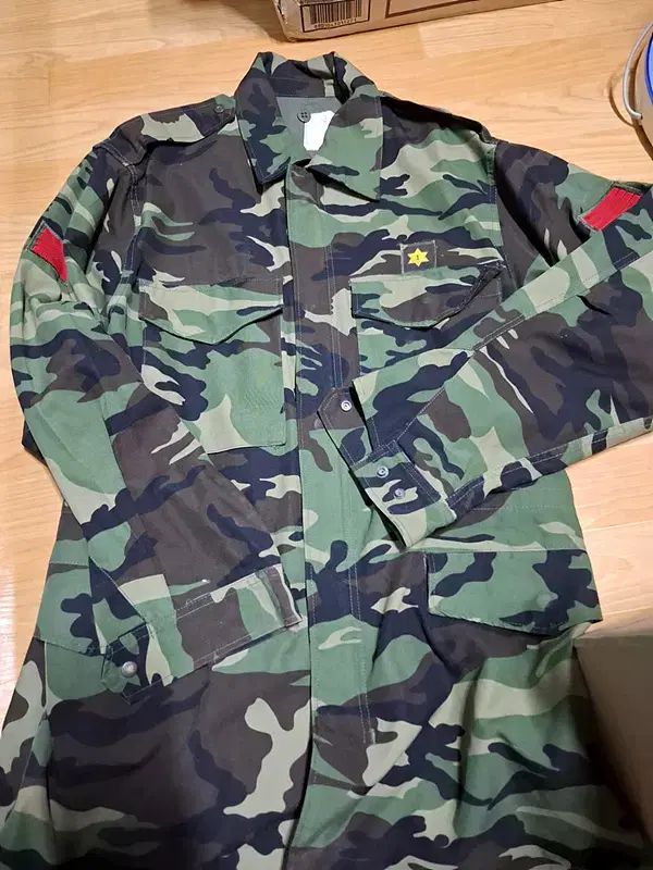旧モデル カエル かわず 軍服 マウンテンパーカー まとめ 出品
