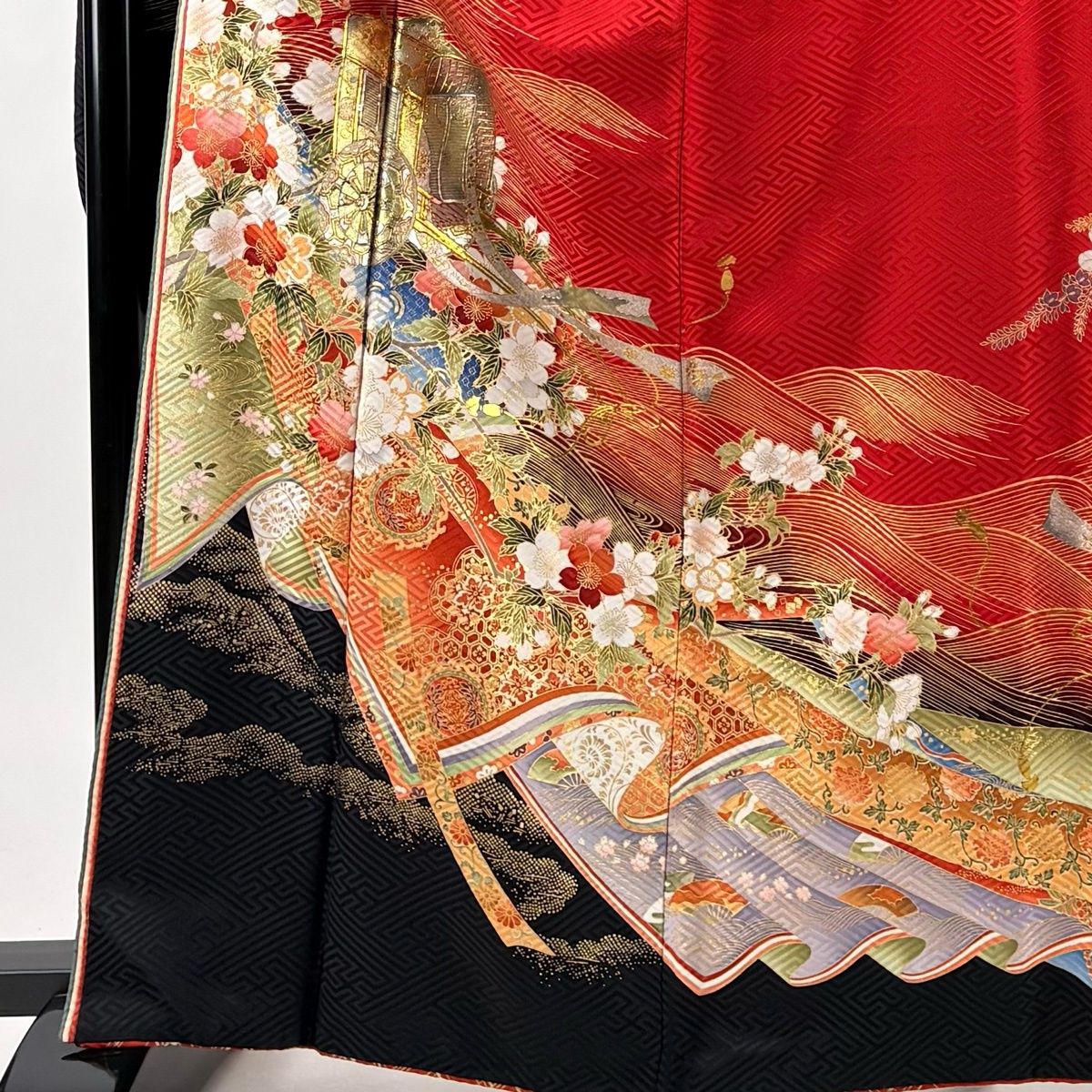 振袖 身丈163.5cm 裄丈65cm M 袷 桂由美 やまと 落款 御所車 桜 金銀彩 