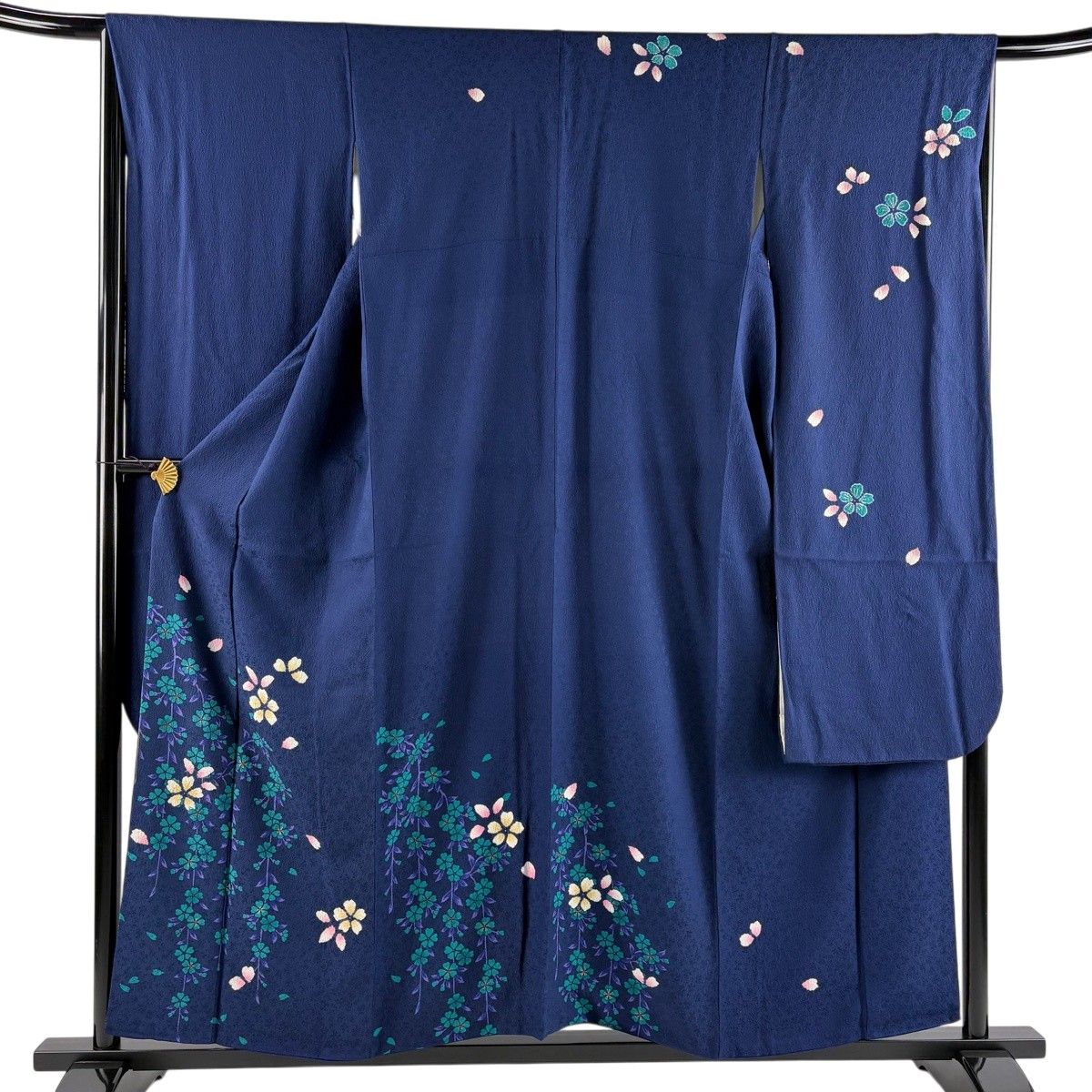 振袖 身丈155cm 裄丈65.5cm M 袷 枝垂れ桜 花びら 金彩 絞り 紺色 正絹 秀品 【中古】