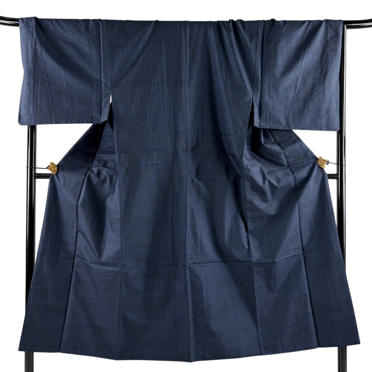 【美品】男着物 身丈147cm 裄丈72cm M 袷 アンサンブル 大島紬地 証紙あり 亀甲絣 紺色 正絹 秀品 【中古】