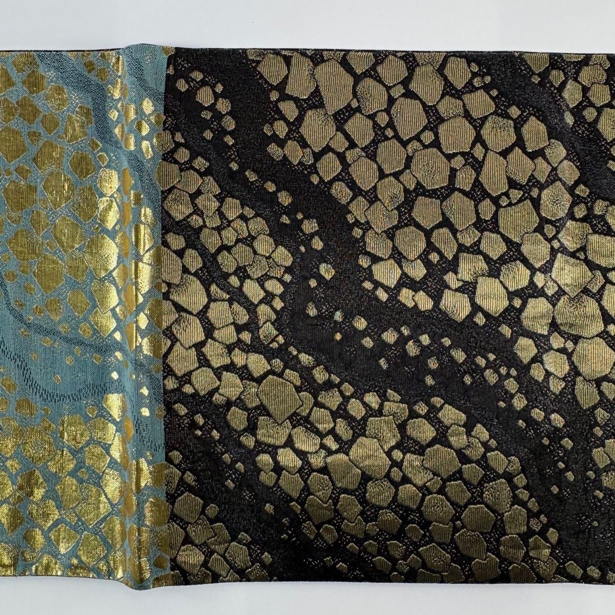 袋帯 秀品 幾何学模様 箔 青緑 六通 正絹 【中古】 - メルカリ