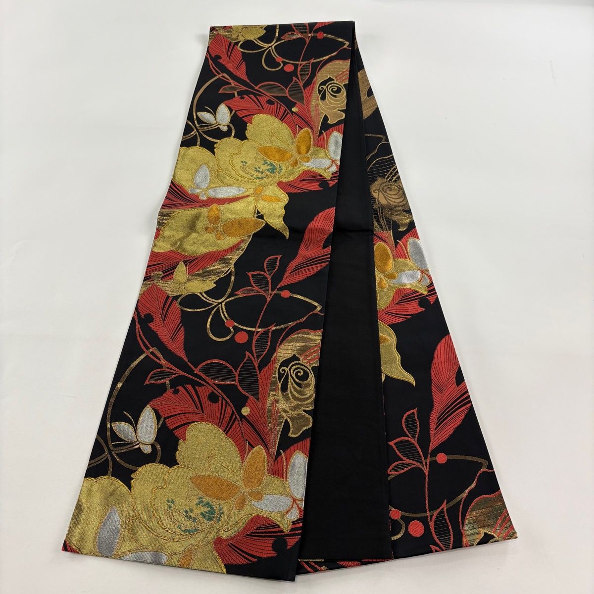 袋帯 秀品 振袖向き 蝶 草花 金銀糸 黒 六通 正絹 【中古】 - メルカリ