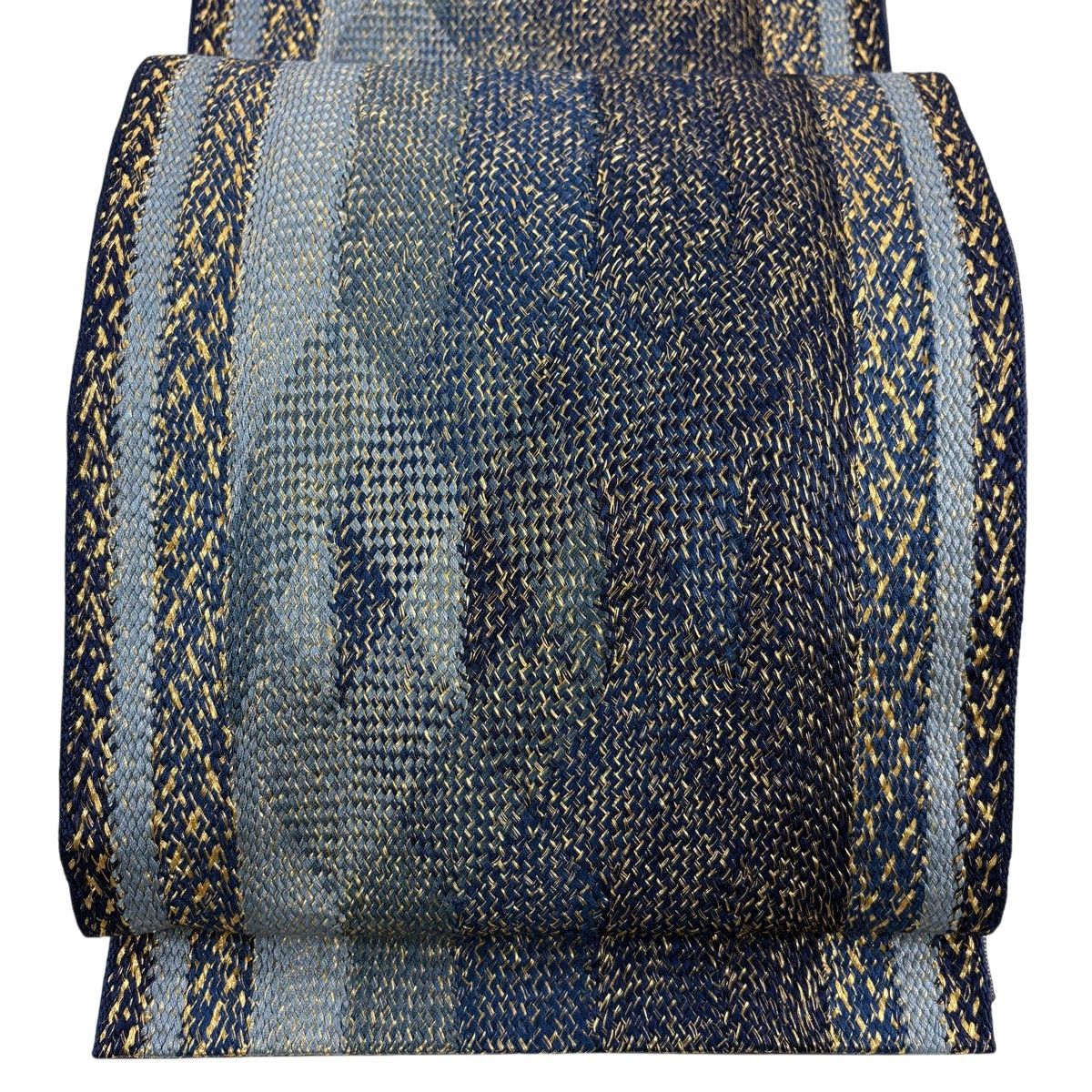 【美品】 袋帯 秀品 幾何学模様 金糸 青 全通 正絹 【中古】 7,056円