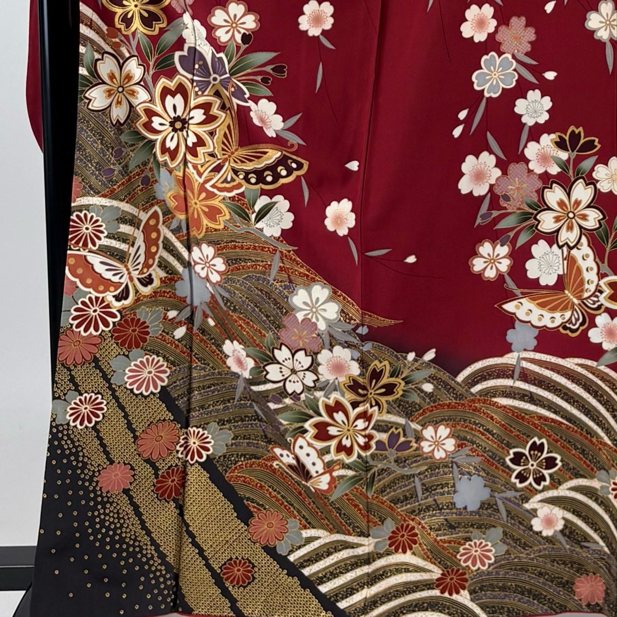 振袖 身丈164cm 裄丈69cm L 袷 蝶 桜 金彩 赤 正絹 秀品 【中古