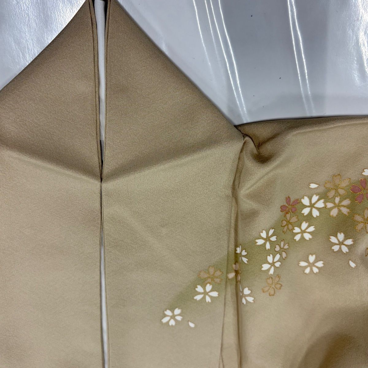 訪問着 身丈160cm 裄丈64.5cm M 袷 落款 桜 梅 金彩 ぼかし 薄茶色