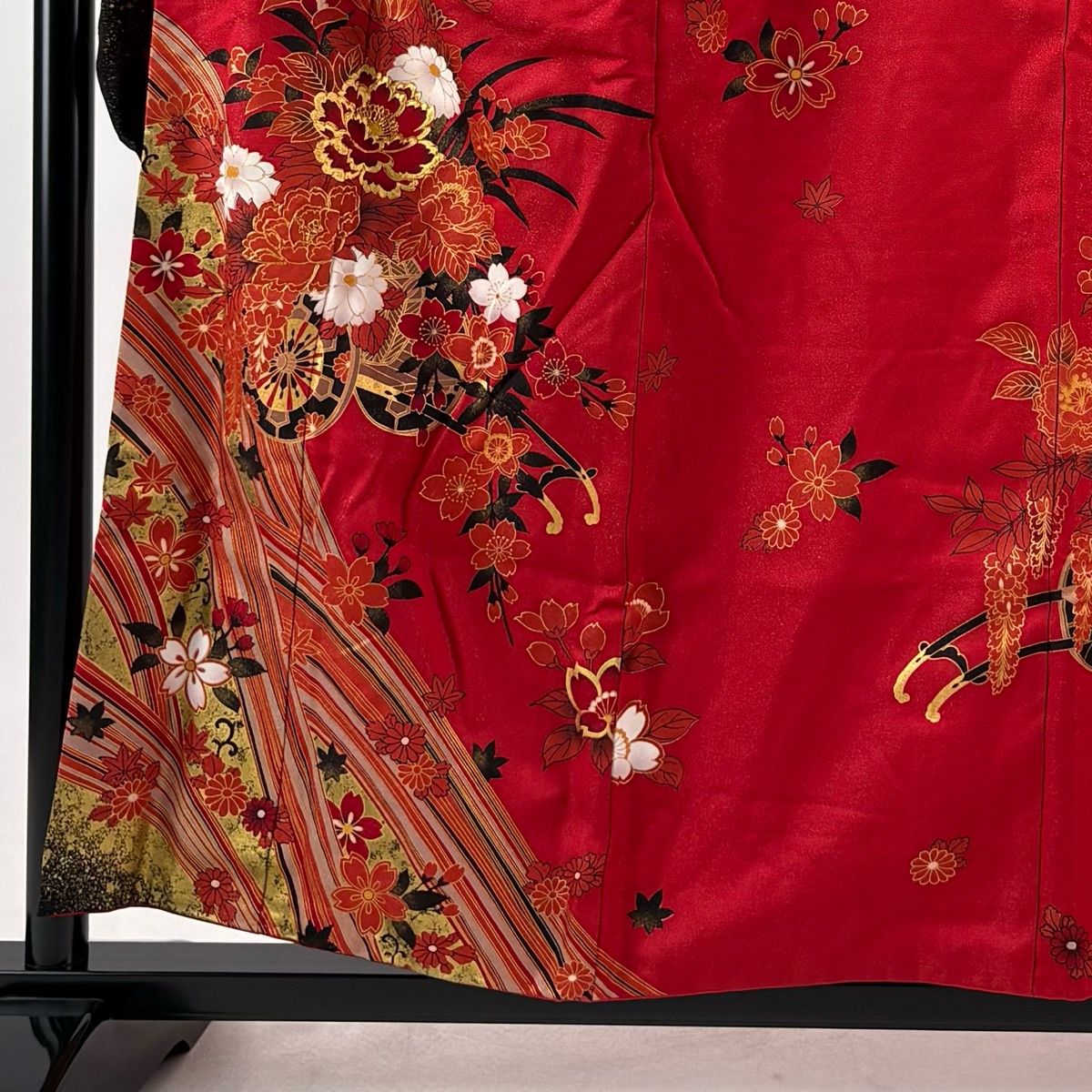 振袖 正絹 袷 M 桜 金糸 裄丈65.5cm | 身丈155.5cm 裄丈65cm 中古 付
